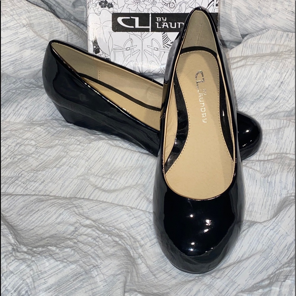 NEW black Patent leather wedges CL by laundry  6